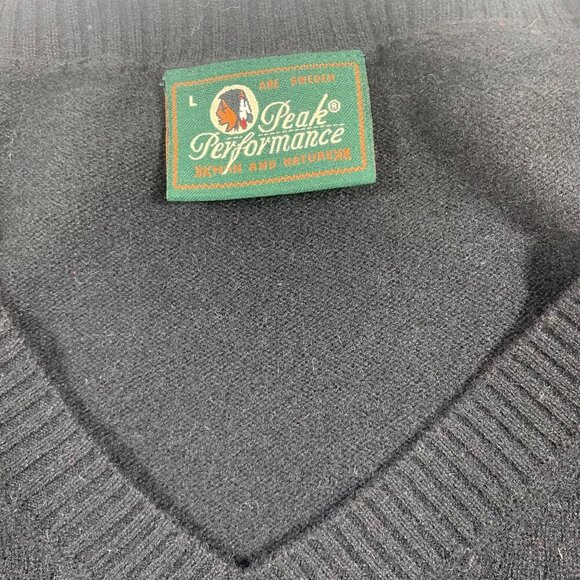 Peak Performance Golf V-Neck Black, Mens Casual v-neck Pullover (Size large - Picture 3 of 7